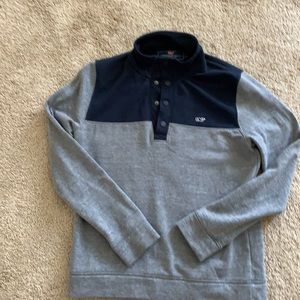 Boy’s Vineyard Vines button up sweatshirt